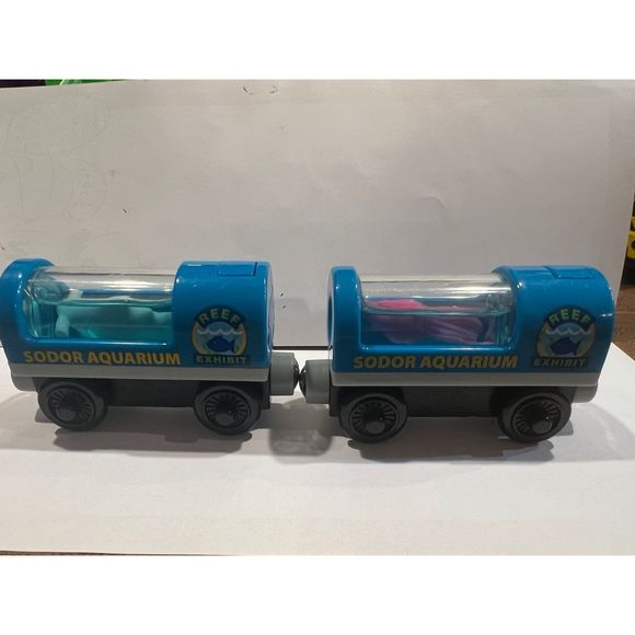 Thomas and friends light up squid and shark tank - Picture 2 of 8